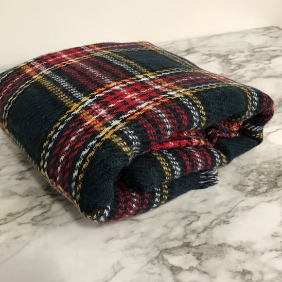 Huge Blanket scarf🧣 - Picture 1 of 4